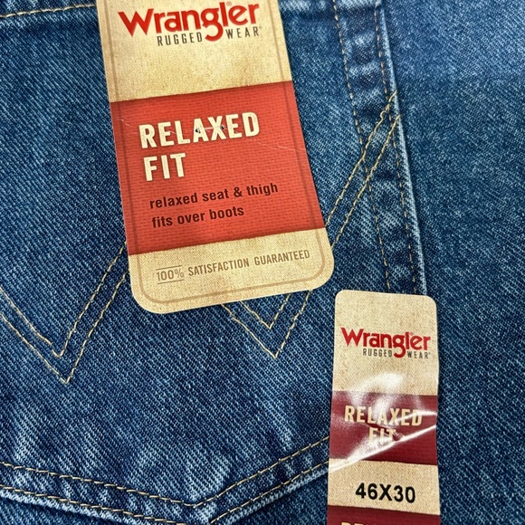 NWT Men’s Wrangler Jeans - Picture 4 of 5